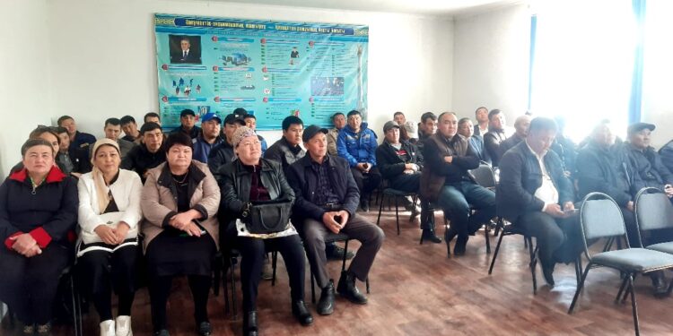 «АУЫЛ АМАНАТЫ» БАҒДАРЛАМАСЫНА ҚАТЫСУШЫЛАРДЫҢ ҚҰЖАТТАРЫ ҚАБЫЛДАНУДА