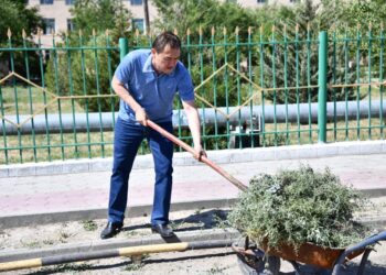 Cөзі мен ісі үндескен депутат