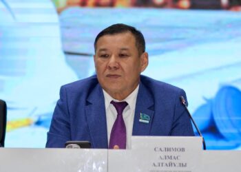 ХАЛЫҚТЫҢ СЕНІМІ — БАСТЫ МІНДЕТ!