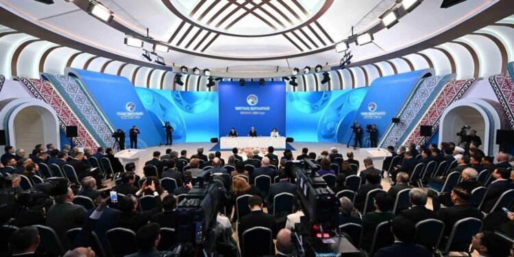 Құрылтайдың мәні артып, мазмұны кеңейіп келеді.