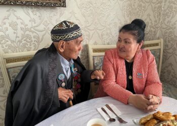 МӘЛІК ҒАБДУЛЛИННІҢ ҮШ БІРДЕЙ ЖАҚСЫЛЫҒЫН КӨРГЕН МАЙДАНГЕР