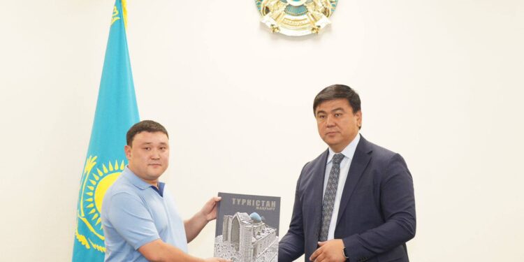 ТҮРКІСТАН ОБЛЫСЫНА МАҢҒЫСТАУ ОБЛЫСЫНЫҢ ЖҰМЫС ТОБЫ КЕЛДІ