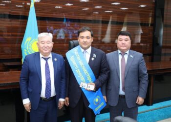 Балабиев Нұрсұлтан Қайратұлы «Қазақстан мәслихаттарының Құрметті депутаты» атанды.