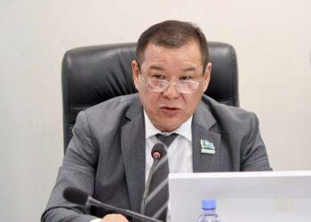 АЛМАС САЛИМОВ “МАҢЫЗДЫ МӘСЕЛЕНІ ЗЕРДЕЛЕЙМІЗ”
