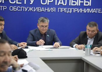 ҚОҒАМДЫҚ КЕҢЕС ОТЫРЫСЫ ӨТТІ