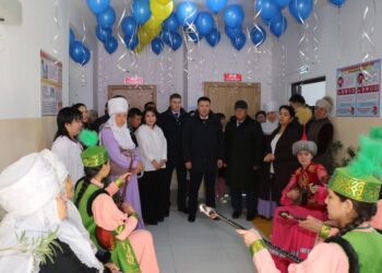 ТҮРКІСТАН: ОБЛЫС ӘКІМІНІҢ ХАЛЫҚПЕН КЕЗДЕСУІНДЕ АЙТЫЛҒАН МӘСЕЛЕ ШЕШІМІН ТАБУДА
