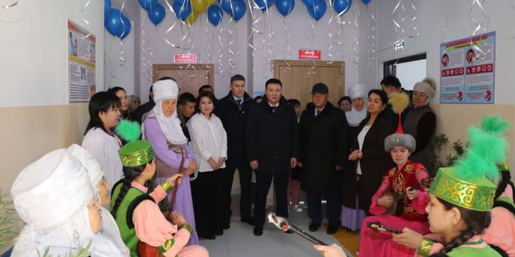 ТҮРКІСТАН: ОБЛЫС ӘКІМІНІҢ ХАЛЫҚПЕН КЕЗДЕСУІНДЕ АЙТЫЛҒАН МӘСЕЛЕ ШЕШІМІН ТАБУДА