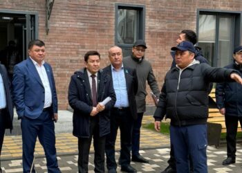 ДЕПУТАТТАР ҚҰРЫЛЫС НЫСАНЫН ТАЛҚЫЛАДЫ