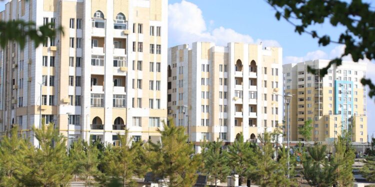 ТҮРКІСТАН: КӨПҚАБАТТЫ ТҰРҒЫН ҮЙЛЕРДІҢ ҚАСБЕТІ ЖАҢАРТЫЛУДА
