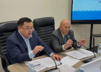 Облыстық мәслихаттың бюджет, экономика және ауыл шаруашылығы мәселелері жөніндегі тұрақты комиссияның мәжілісі өтті