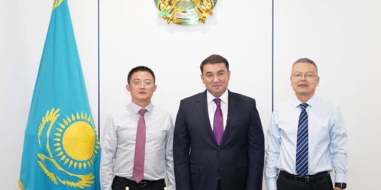 Түркістан өңірдің әлеуметтік-экономикалық дамуына бағытталған бірлескен жобаларды қолдайды.