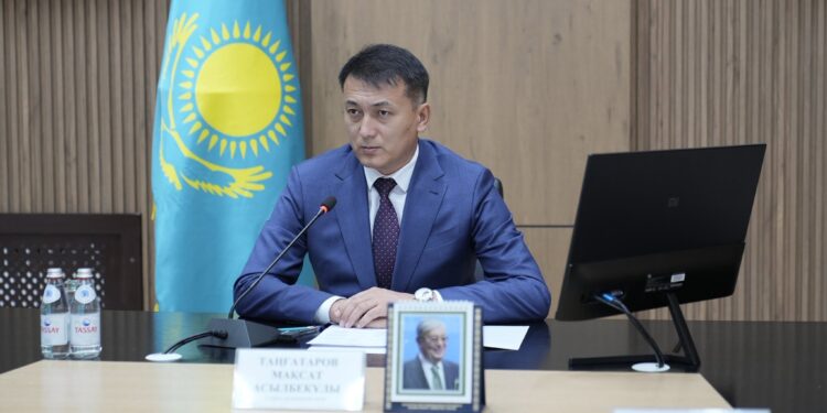 САУРАН АУДАНЫНЫҢ ӘЛЕУМЕТТІК-ЭКОНОМИКАЛЫҚ ДАМУ КӨРСЕТКІШТЕРІ ТАЛҚЫЛАНДЫ
