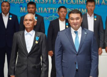 ТҮРКІСТАНДА ТҮРКІ МЕМЛЕКЕТТЕРІ ҰЙЫМЫНЫҢ БЕЙРЕСМИ САММИТІН ӨТКІЗУГЕ ЕҢБЕК СІҢІРГЕН АЗАМАТТАРҒА ҚҰРМЕТ КӨРСЕТІЛДІ