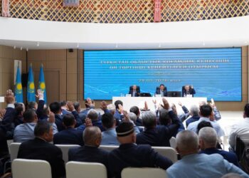 ТҮРКІСТАН ОБЛЫСТЫҚ ҚОҒАМДЫҚ КЕҢЕСІНІҢ КЕҢЕЙТІЛГЕН ОТЫРЫСЫНДА ӨҢІРДІҢ ДАМУ ДИНАМИКАСЫНА ЖОҒАРЫ БАҒА БЕРІЛДІ