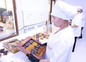 САУРАН АУДАНЫНДА КОНДИТЕРЛІК ЦЕХ ТӘУЛІГІНЕ 1 ТОННА ӨНІМ ДАЙЫНДАЙДЫ