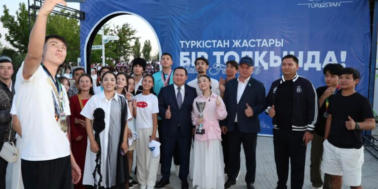 ТҮРКІСТАН ЖАСТАРЫ БІР ТОЛҚЫНДА