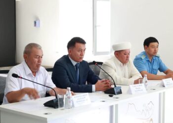 ШОРНАҚТА «АРАҚСЫЗ АУЫЛ» ЖОБАСЫ АЯСЫНДА КӘСІПКЕРЛЕРМЕН КЕЗДЕСУ ӨТТІ